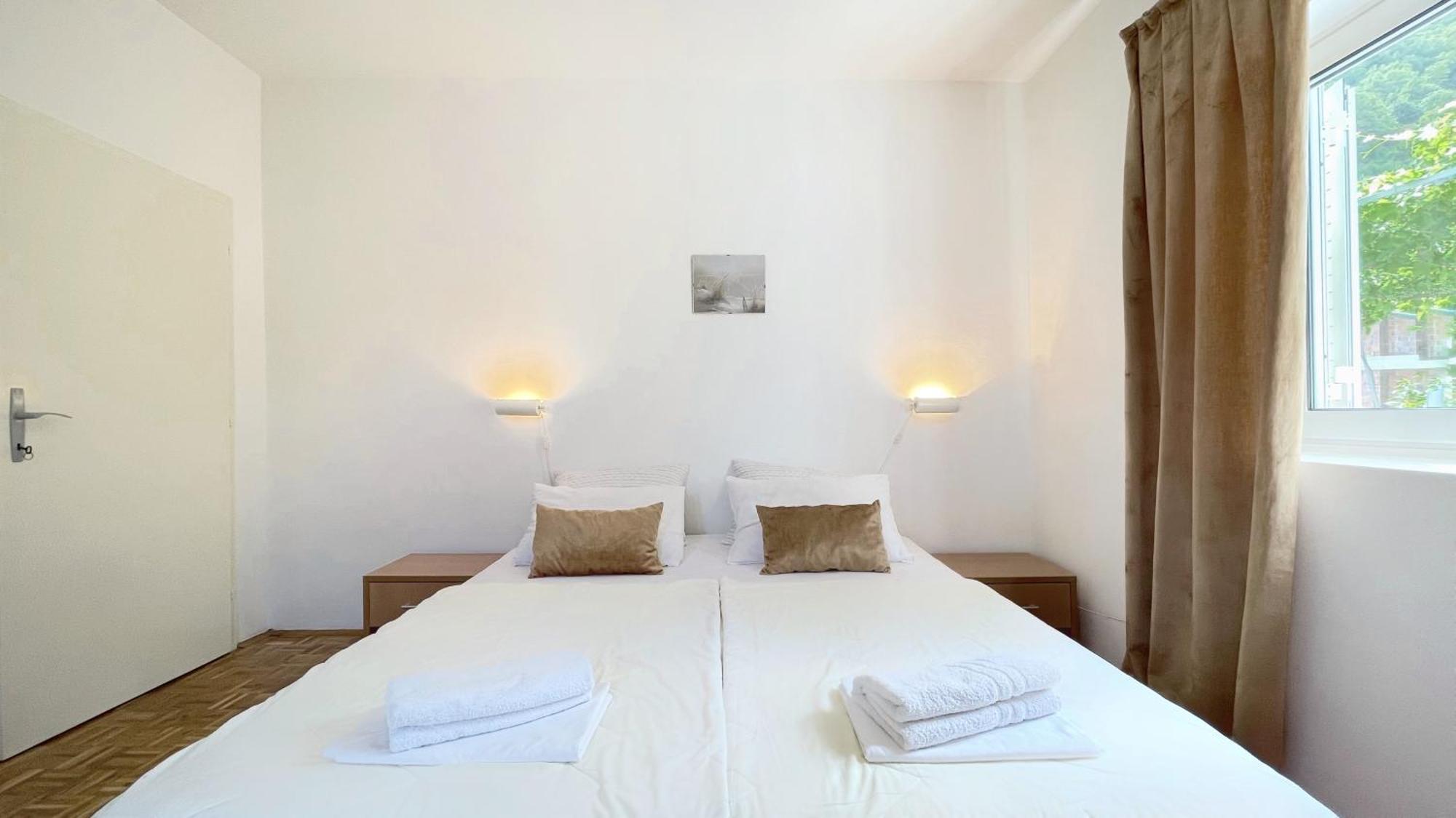 Apartments Antonela Sveti Stefan Exterior photo